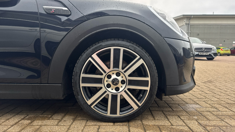 MINI Hatchback 2.0 Cooper S Exclusive 5dr Auto Petrol Hatchback